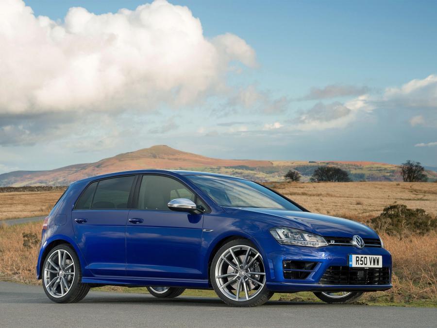  Volkswagen Golf R 5-Door 2014 года  (UK) (фото 12 из 16)